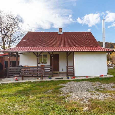 Casa De Vacanta Armi Molidu エクステリア 写真
